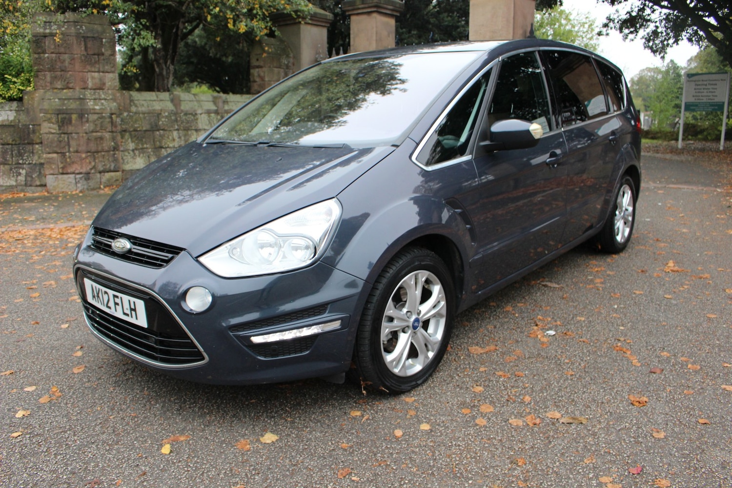 Used Ford S-Max 2012 for sale - 76725670: Photo 7