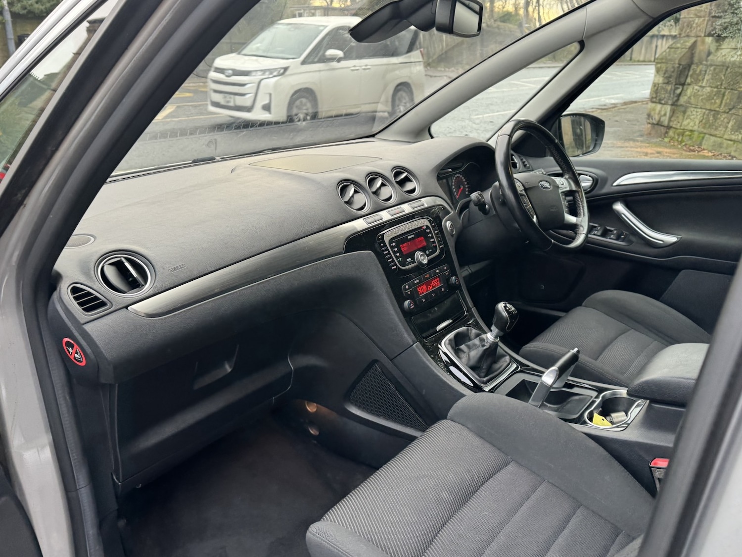 Used Ford S-Max 2013 for sale - 77118536: Photo 11