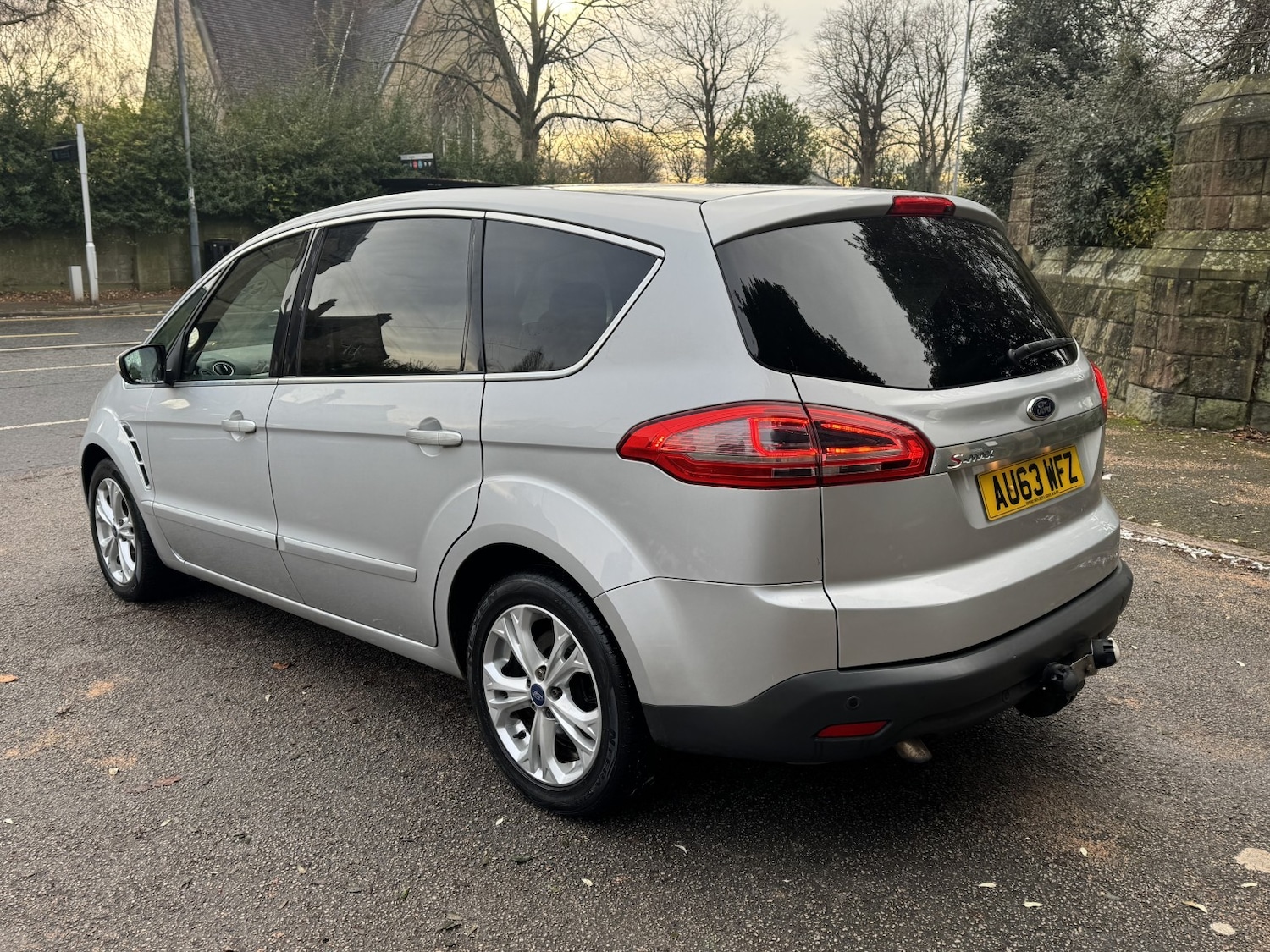 Used Ford S-Max 2013 for sale - 77118536: Photo 4