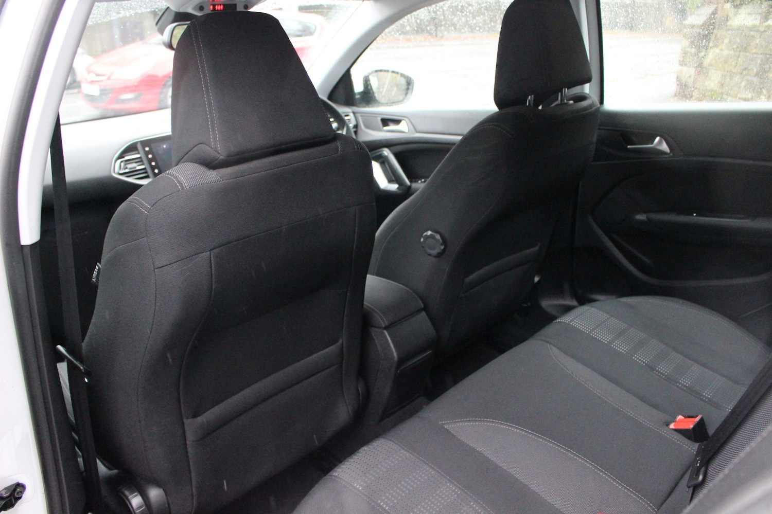 Used Peugeot 308 2015 for sale - 76725773: Photo 19