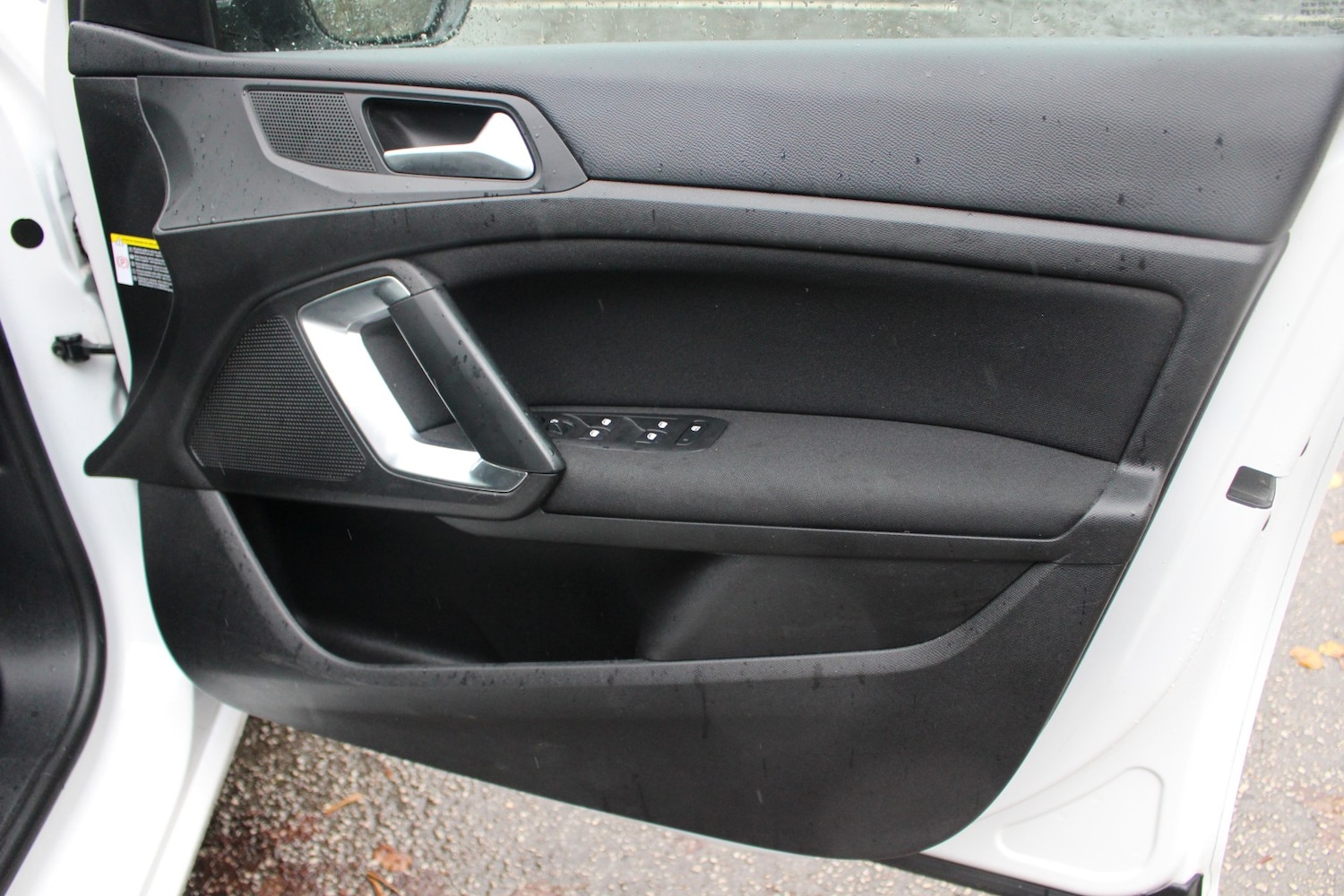 Used Peugeot 308 2015 for sale - 76725773: Photo 28