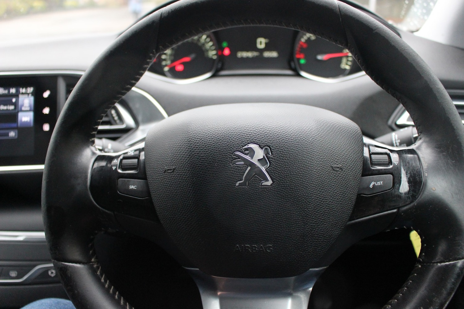 Used Peugeot 308 2015 for sale - 76725773: Photo 32