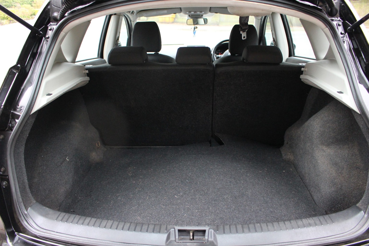 Used Nissan Qashqai 2011 for sale - 77968782: Photo 15