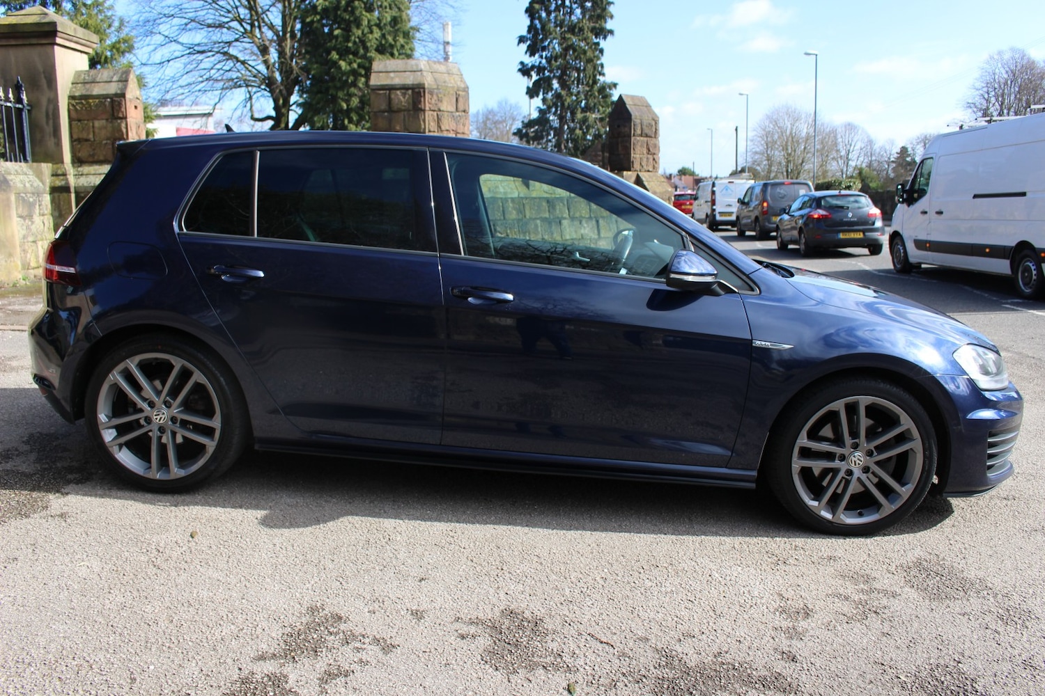 Used Volkswagen Golf 2015 for sale - 77881142: Photo 2