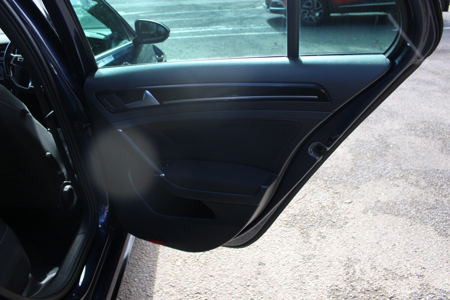 Used Volkswagen Golf 2015 for sale - 77881142: Photo 21