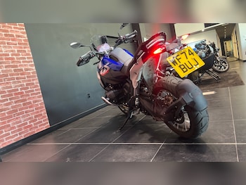 Used BMW R1300 2024 for sale - bike-76599871: Photo