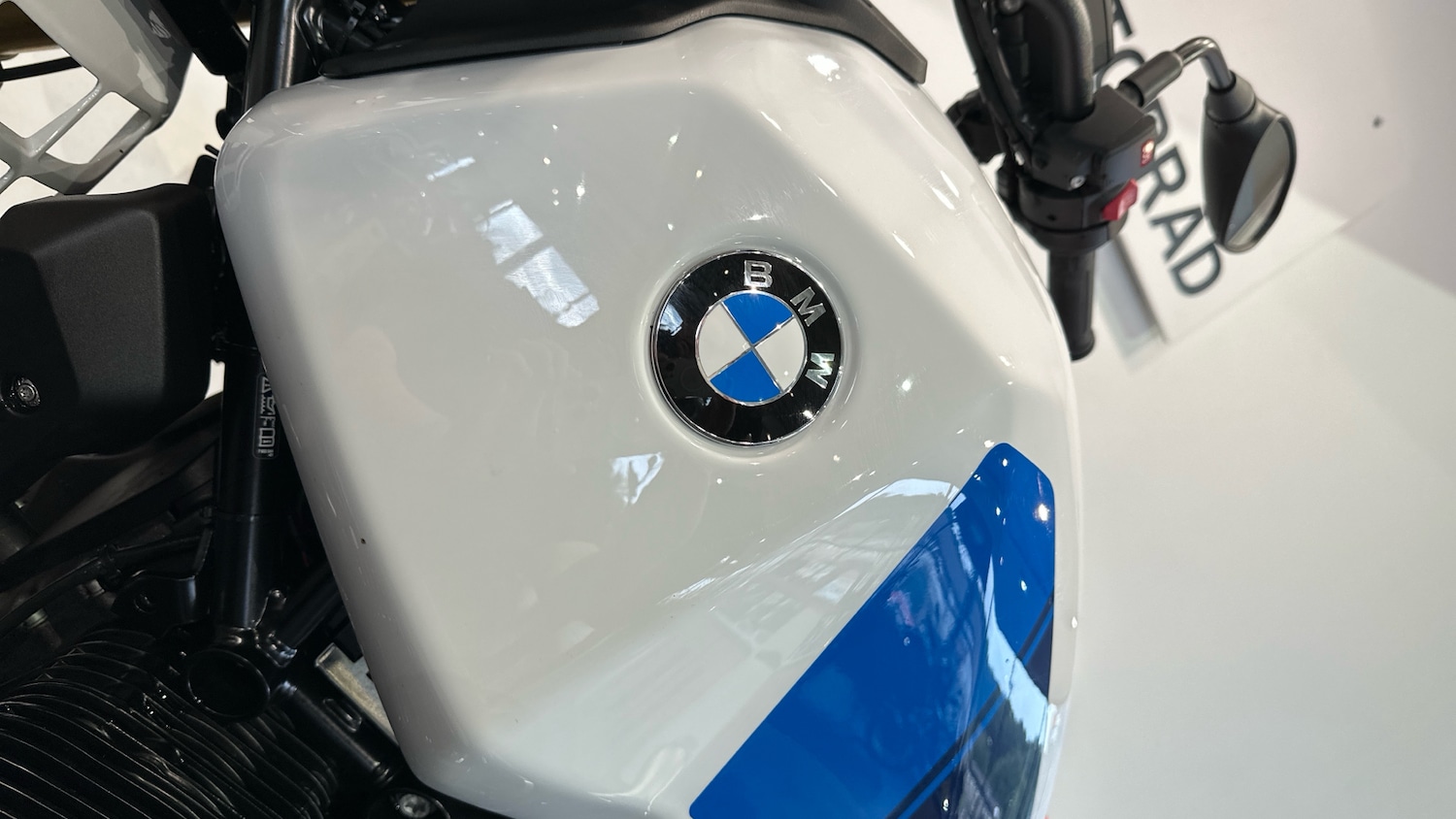BMW R12
