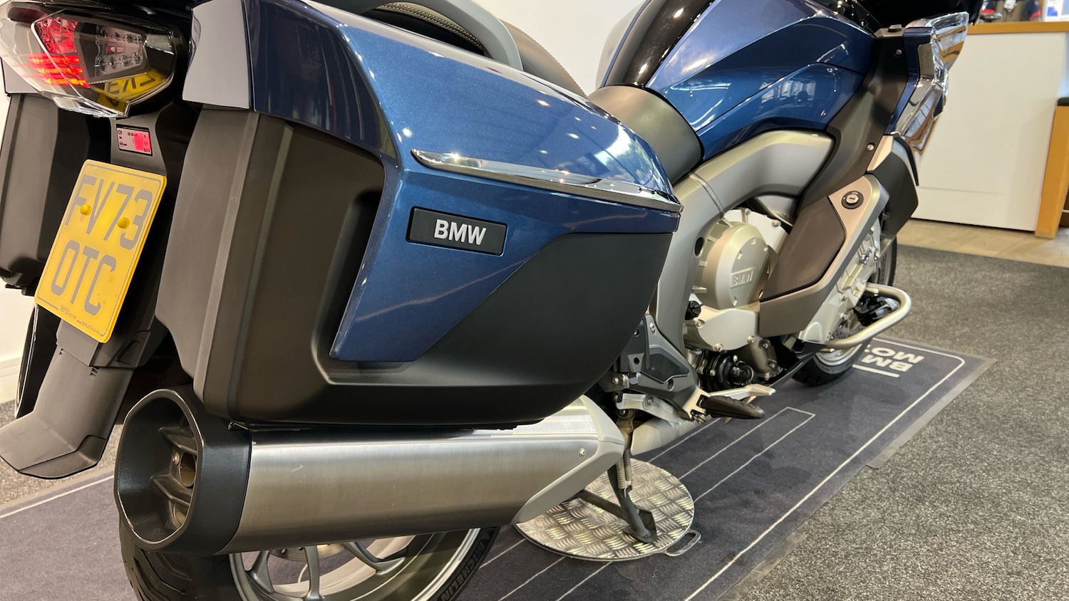 BMW K1600