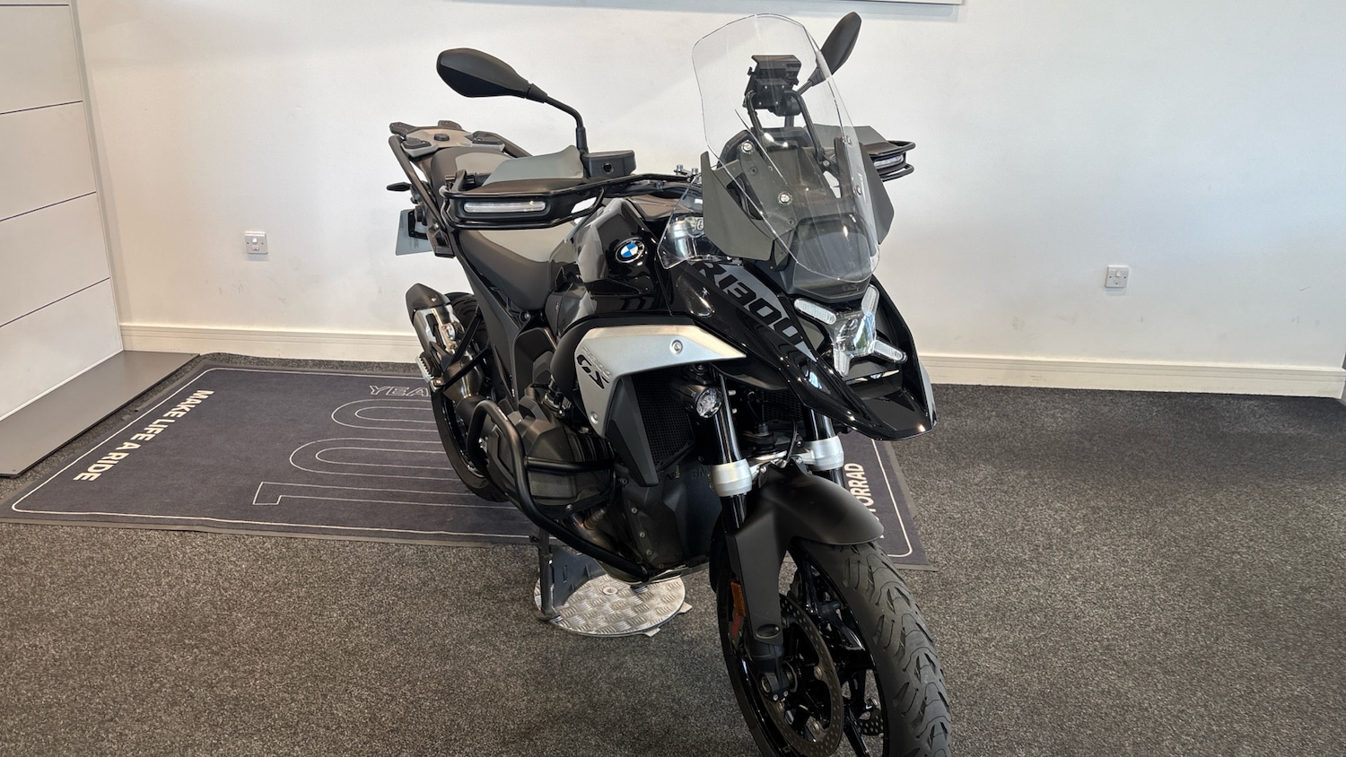 Used BMW R1300 2023 for sale - 78949963: Photo 1