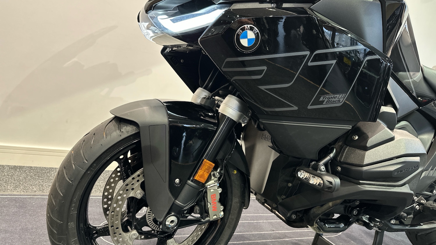 BMW R1300