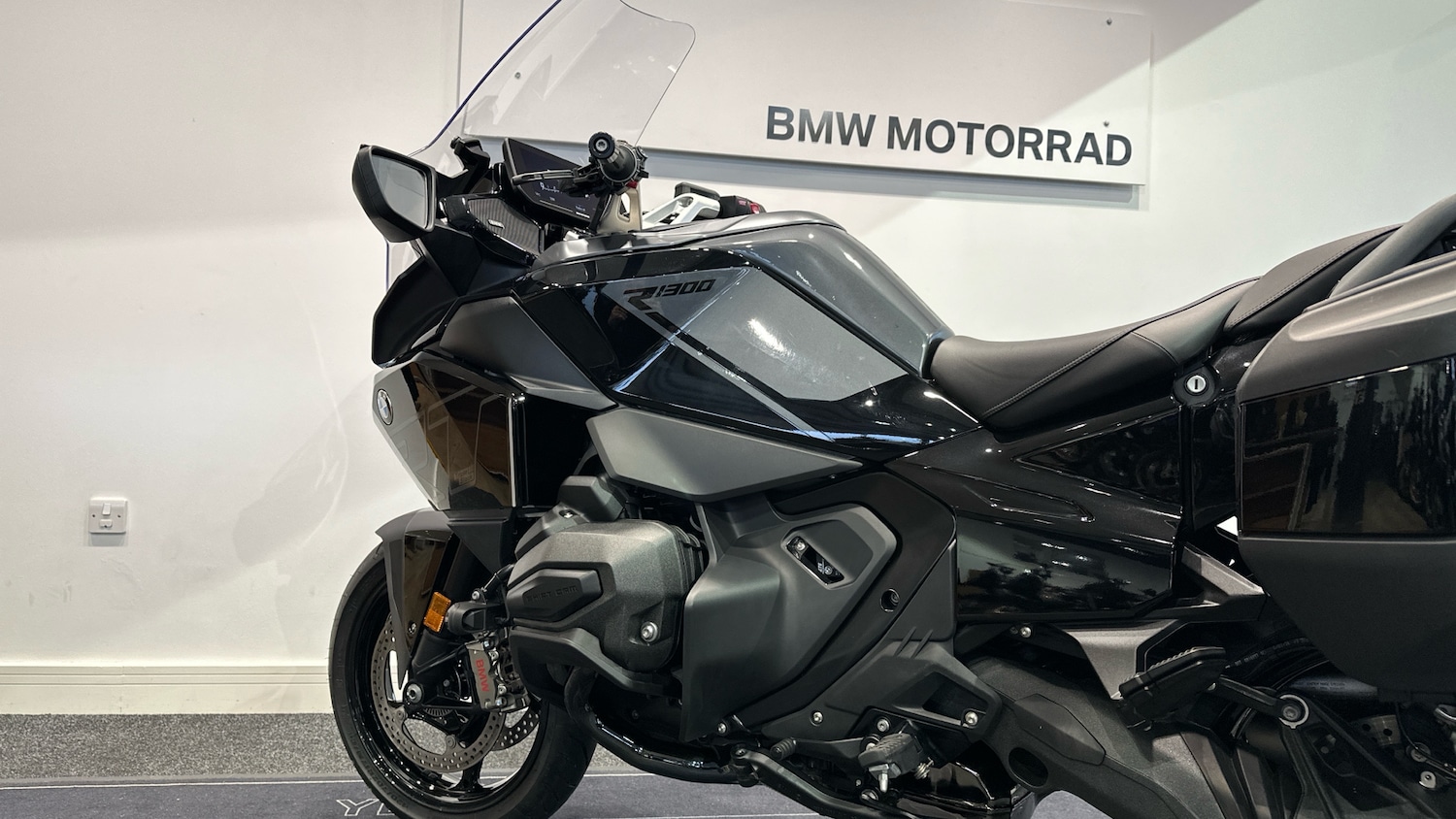 BMW R1300