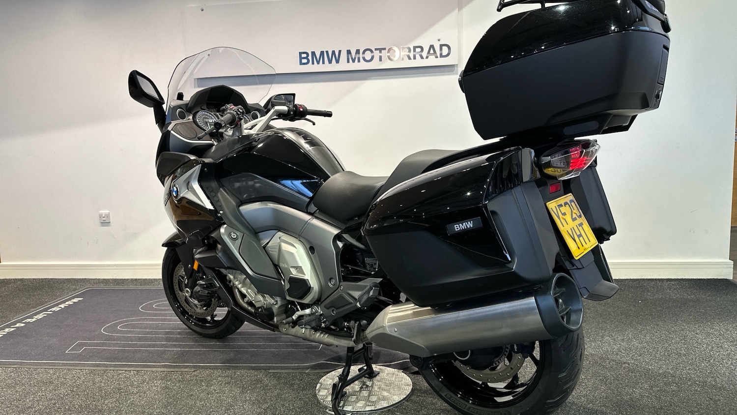 BMW K1600