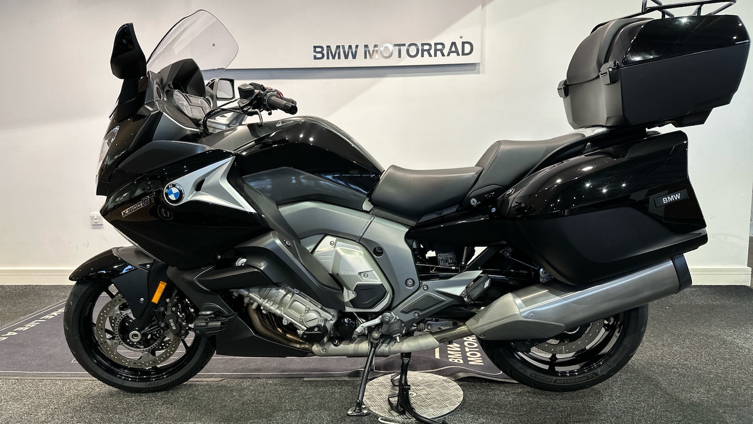 BMW K1600