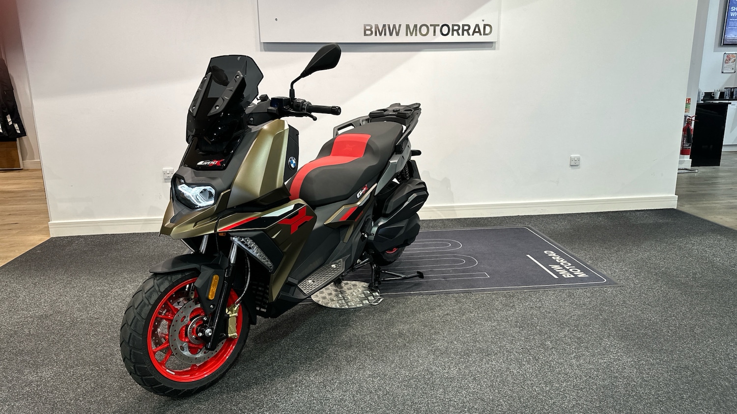 BMW C400