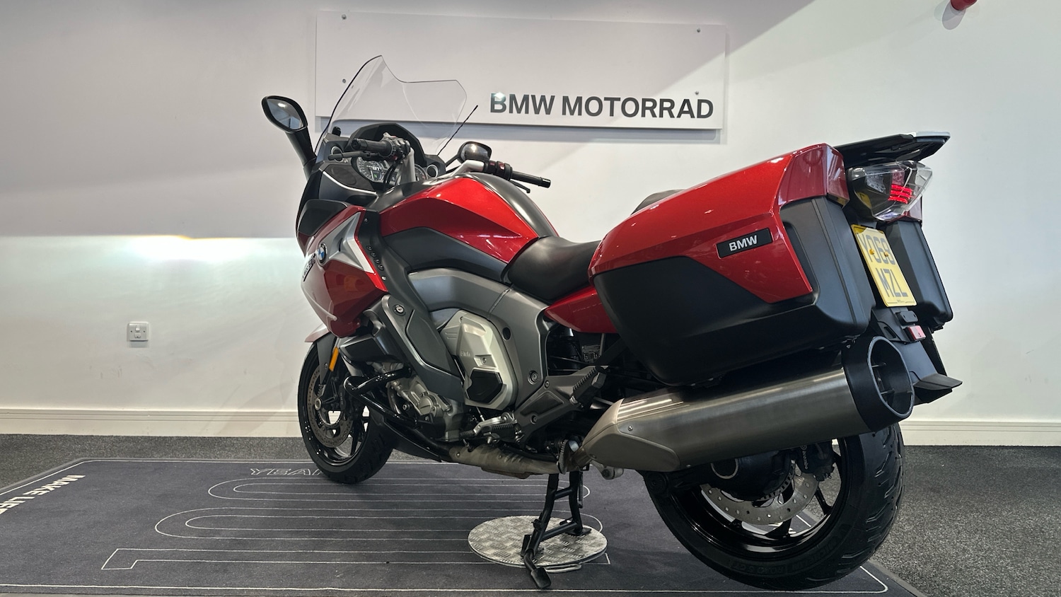 BMW K1600