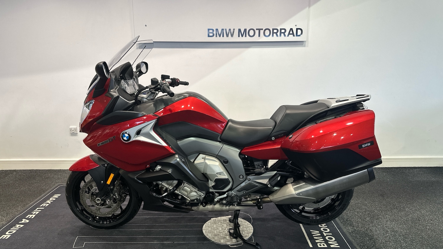 BMW K1600