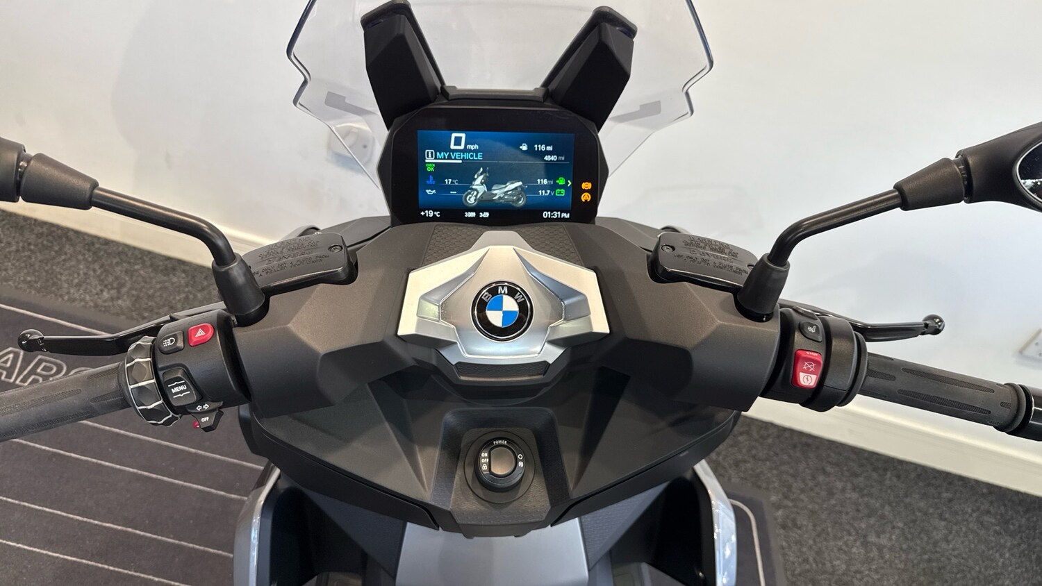 BMW C400