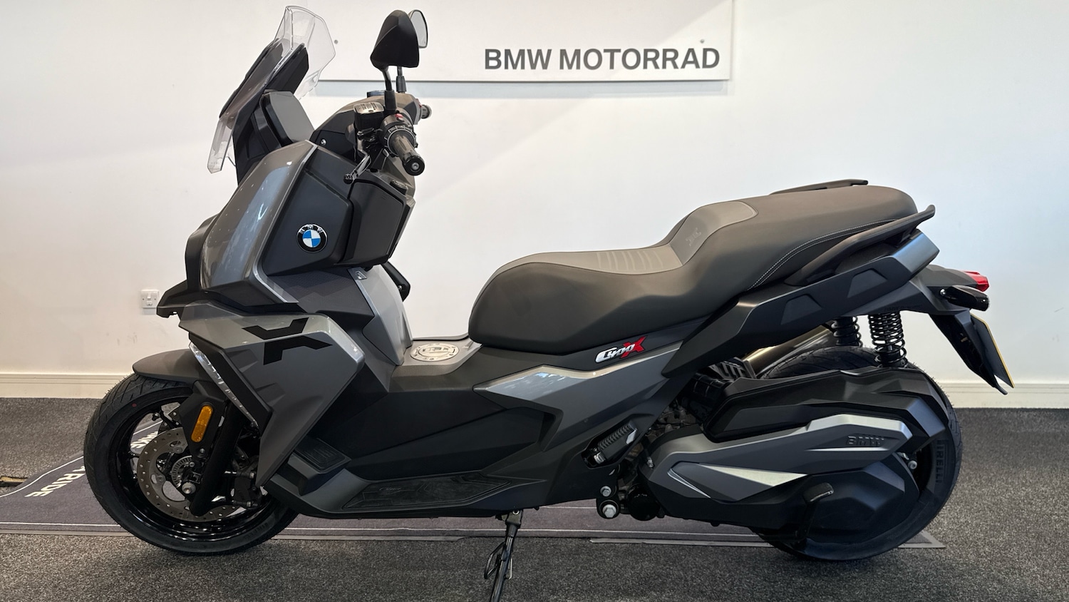 BMW C400