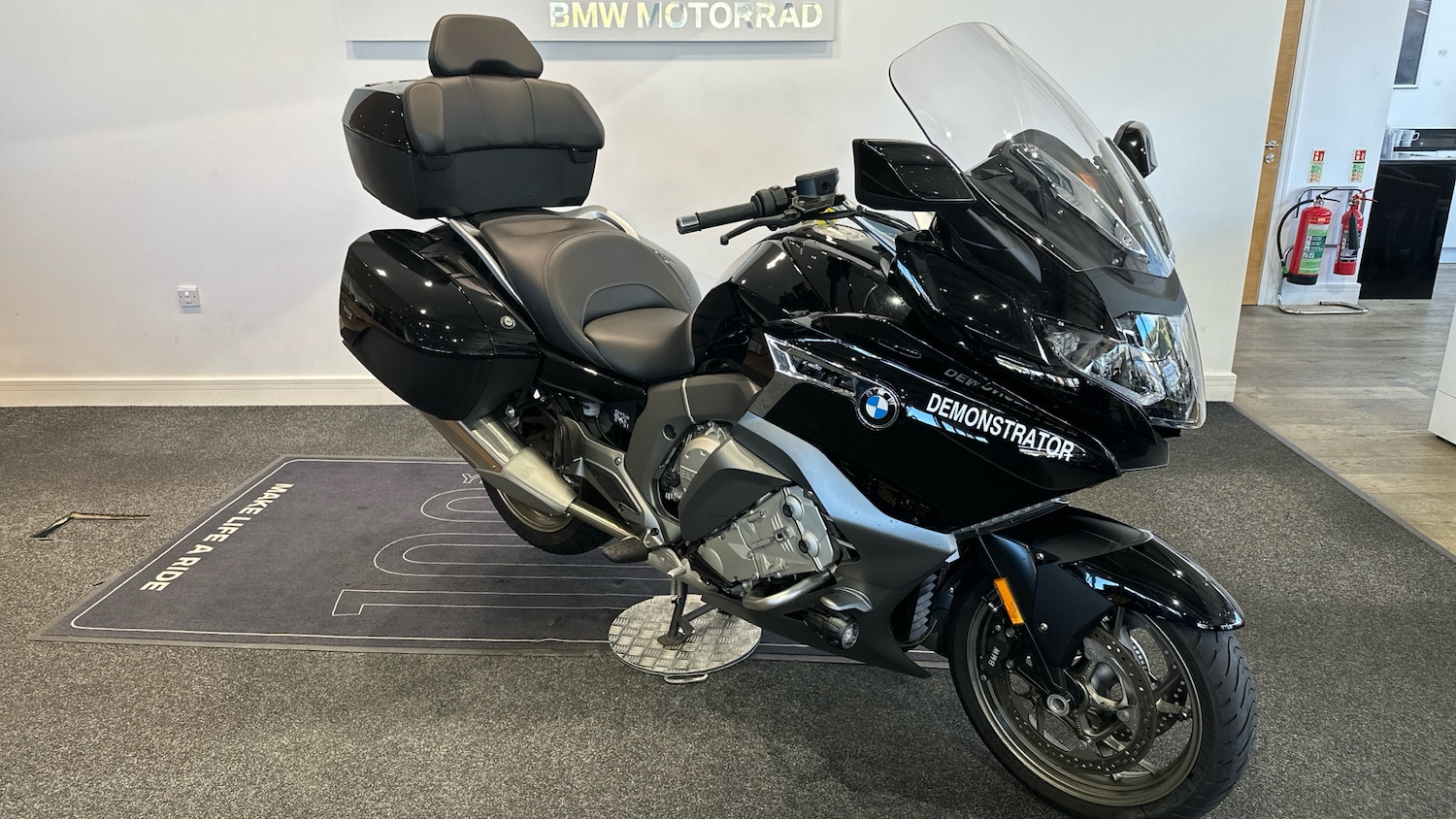 BMW K1600