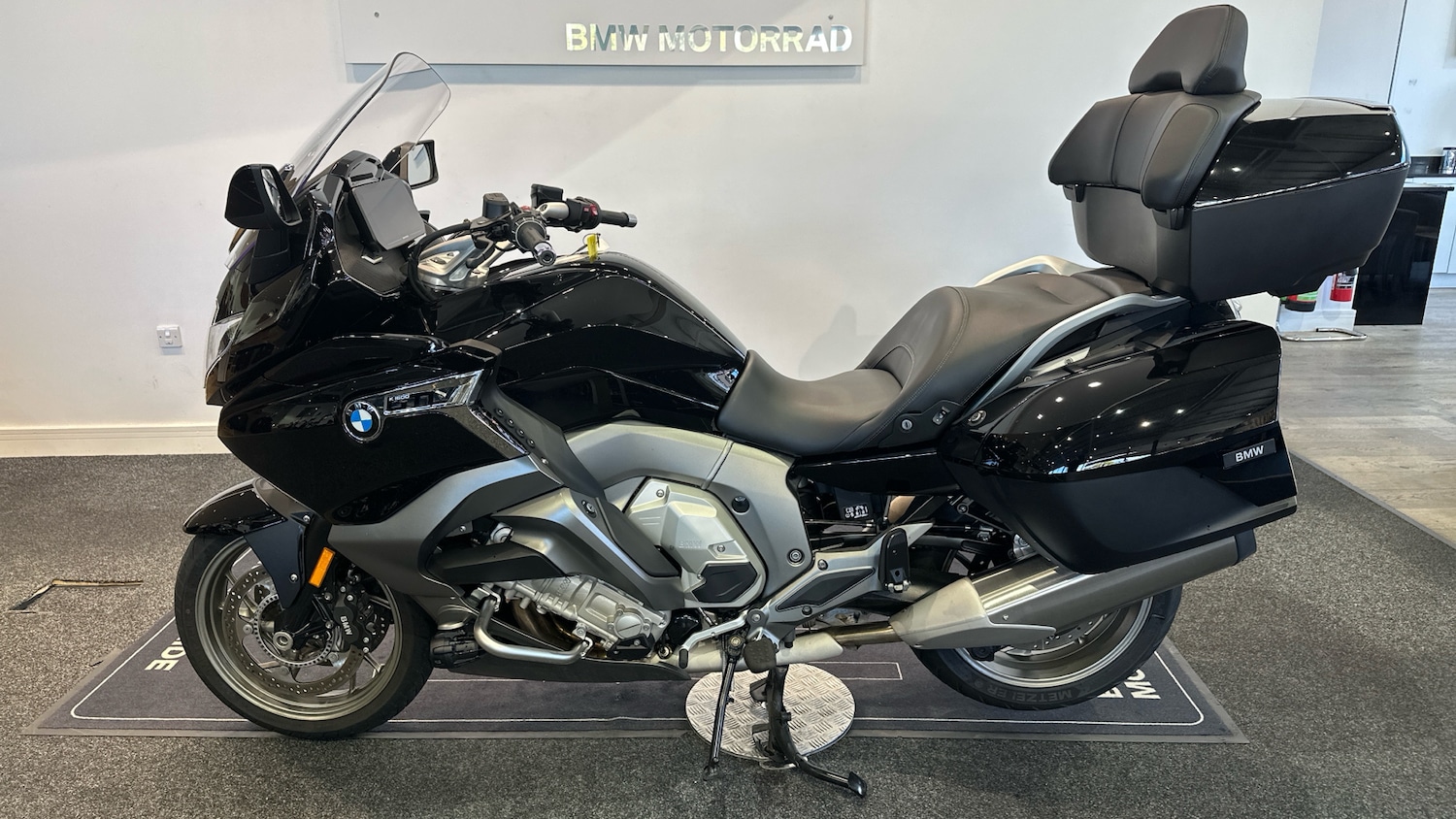 BMW K1600