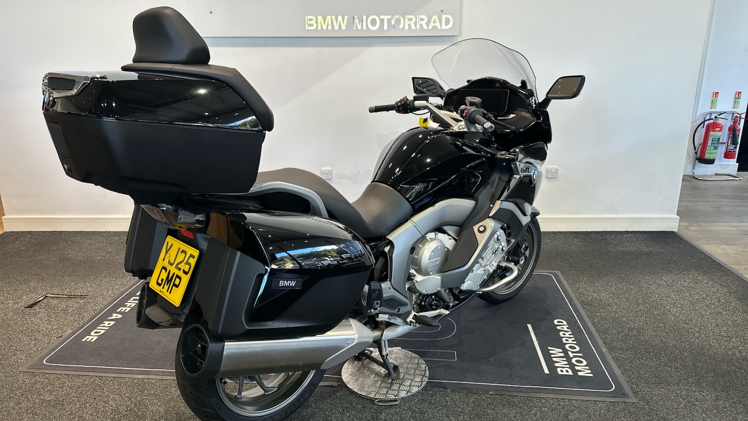 BMW K1600