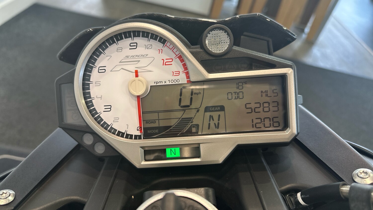 2018 BMW S1000 BMW S1000R SPORT (20MY) ROADSTER Petrol Manual - Picture 16 of 23