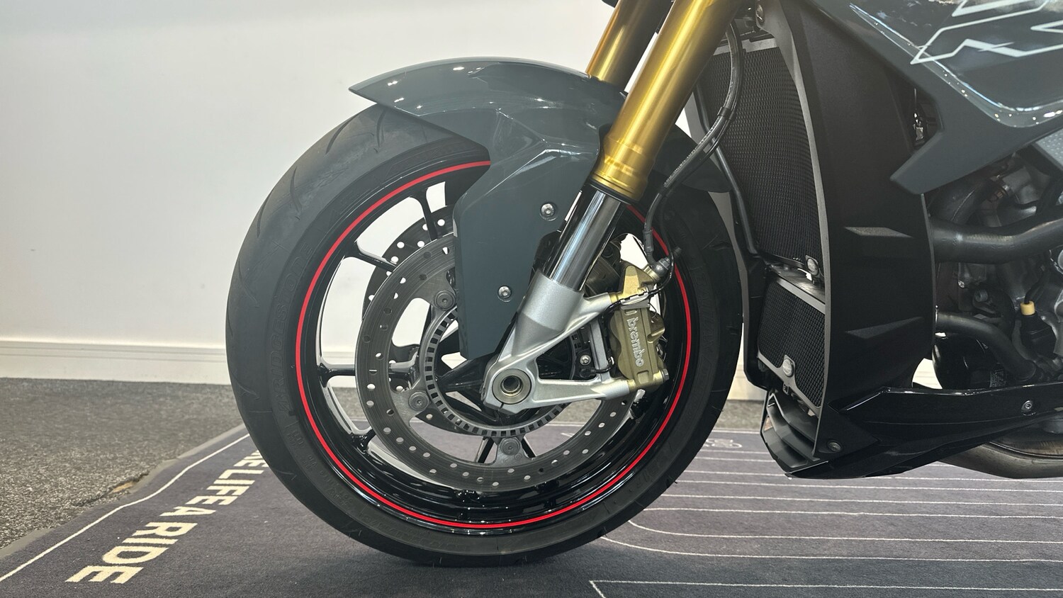 2018 BMW S1000 BMW S1000R SPORT (20MY) ROADSTER Petrol Manual - Picture 22 of 23