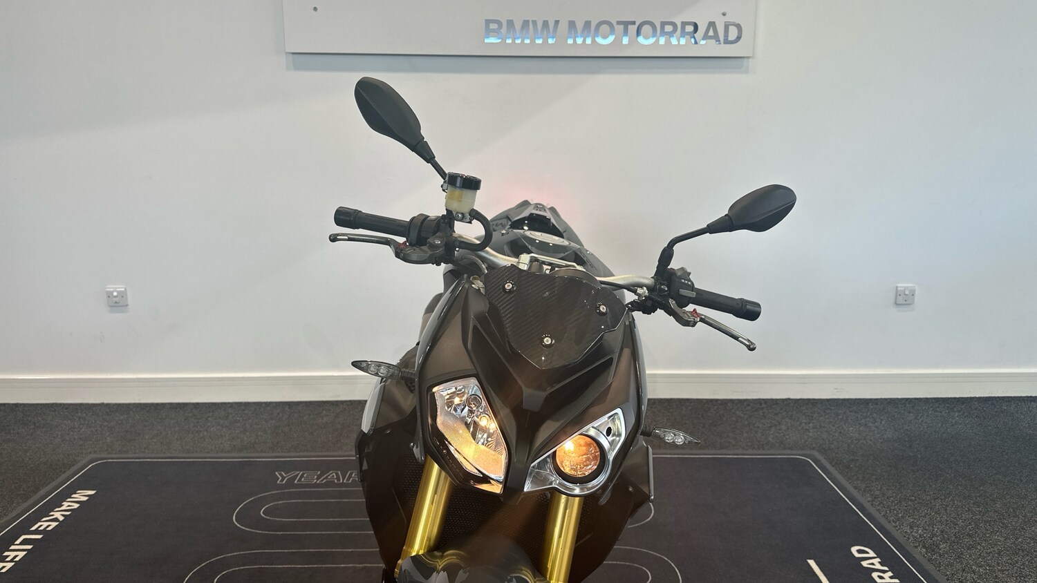 2018 BMW S1000 BMW S1000R SPORT (20MY) ROADSTER Petrol Manual - Picture 23 of 23