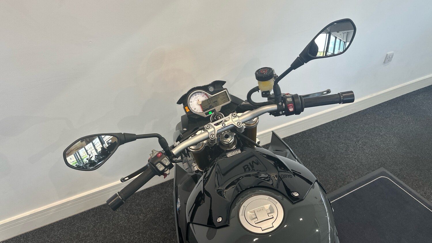 2018 BMW S1000 BMW S1000R SPORT (20MY) ROADSTER Petrol Manual - Picture 9 of 23