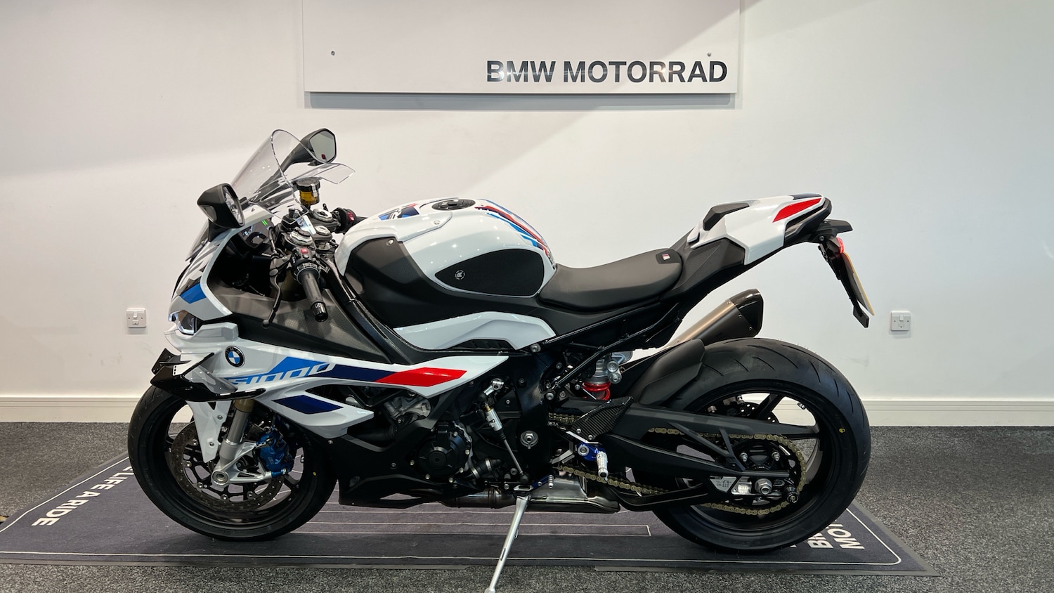 BMW S1000