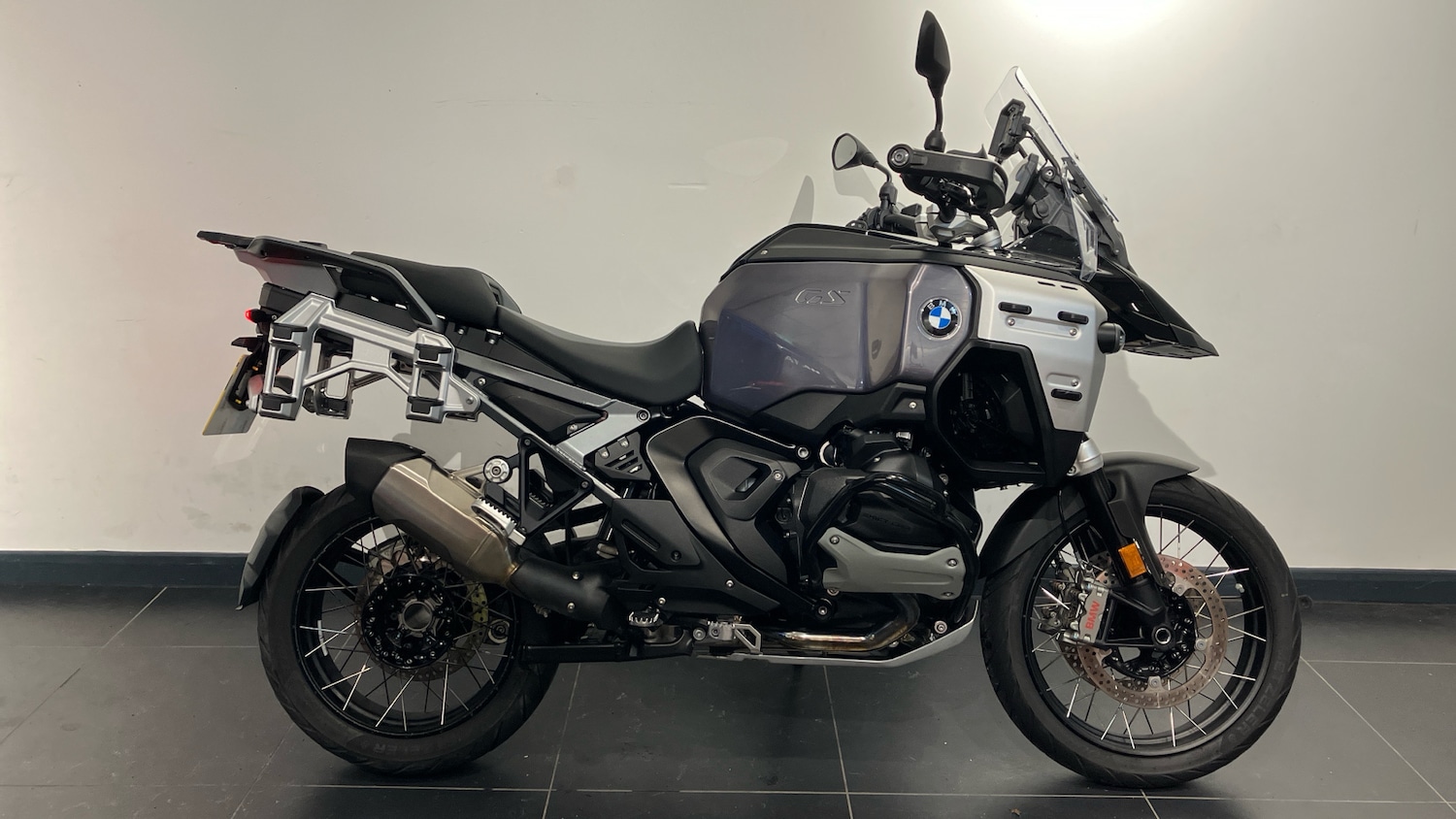 BMW R1300