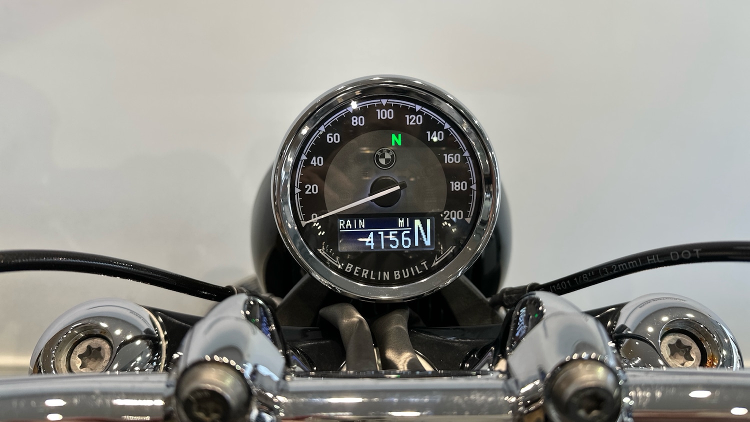 BMW R18