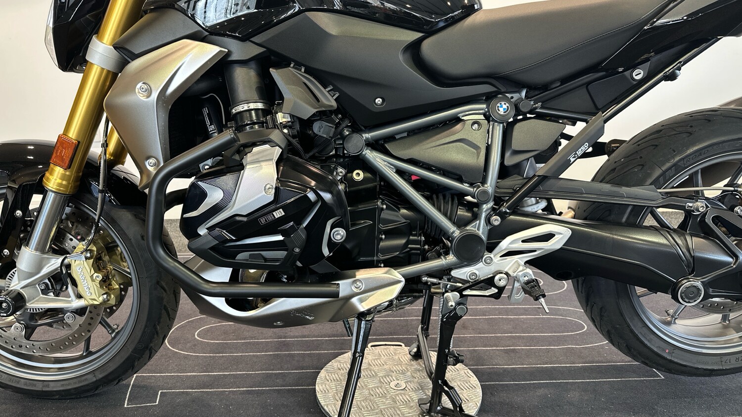 2023 BMW R1250 (23MY) BMW R1250 R SE ROADSTER Petrol Manual - Picture 21 of 24