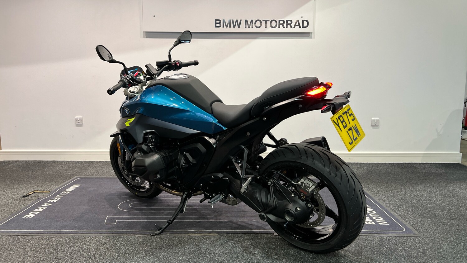BMW R1300
