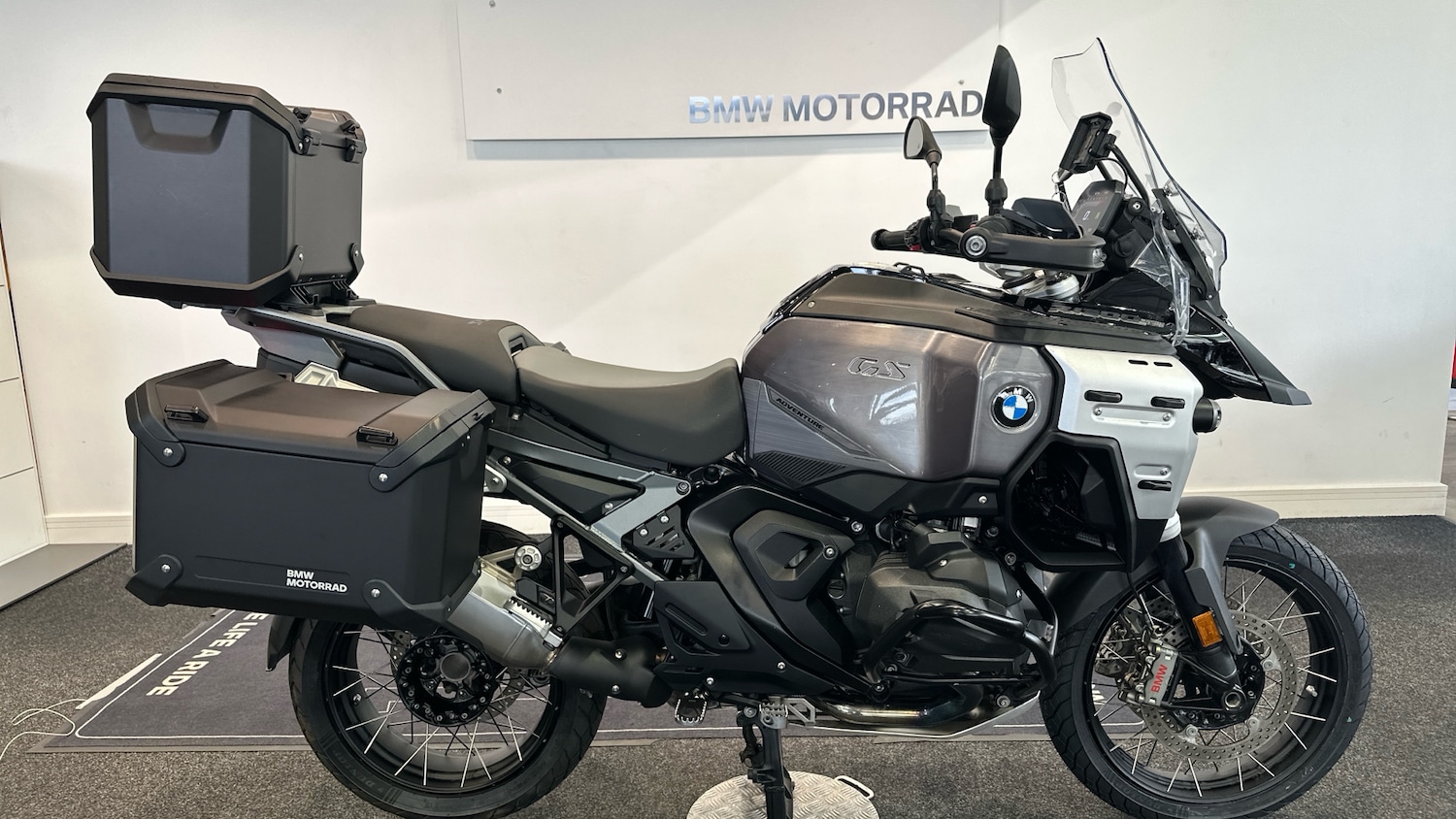 Used BMW R1300 2024 for sale - 78454932: Photo 2