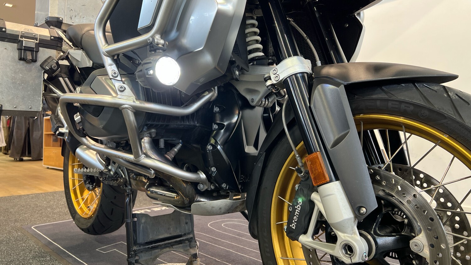 BMW R1250