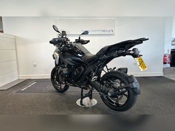 Used BMW R1300 2024 for sale - bike-79639481: Photo
