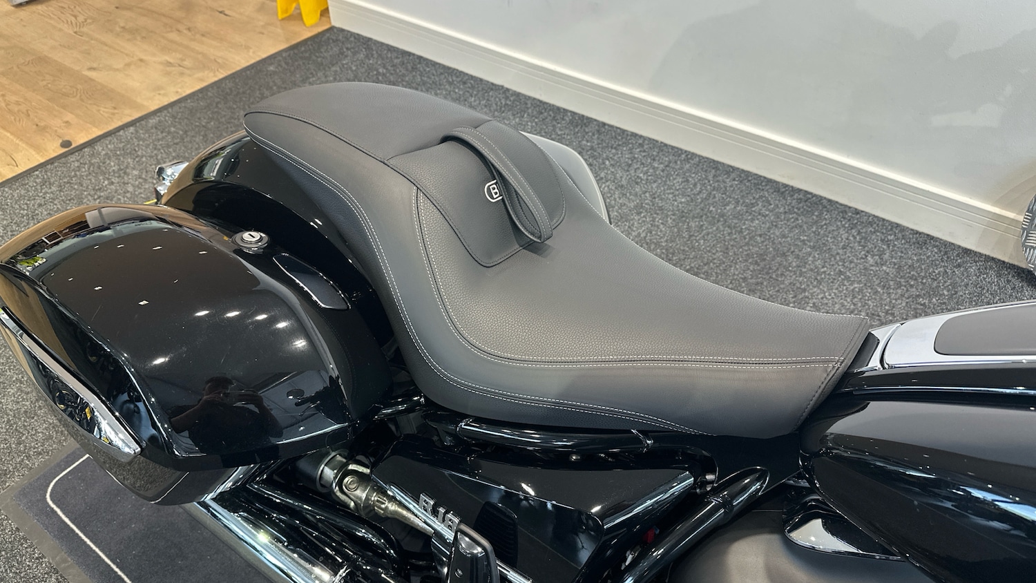 2024 BMW R18 BMW R18 Bagger TOURER Petrol Manual - Picture 14 of 22
