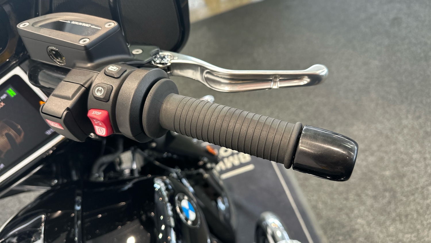 2024 BMW R18 BMW R18 Bagger TOURER Petrol Manual - Picture 17 of 22