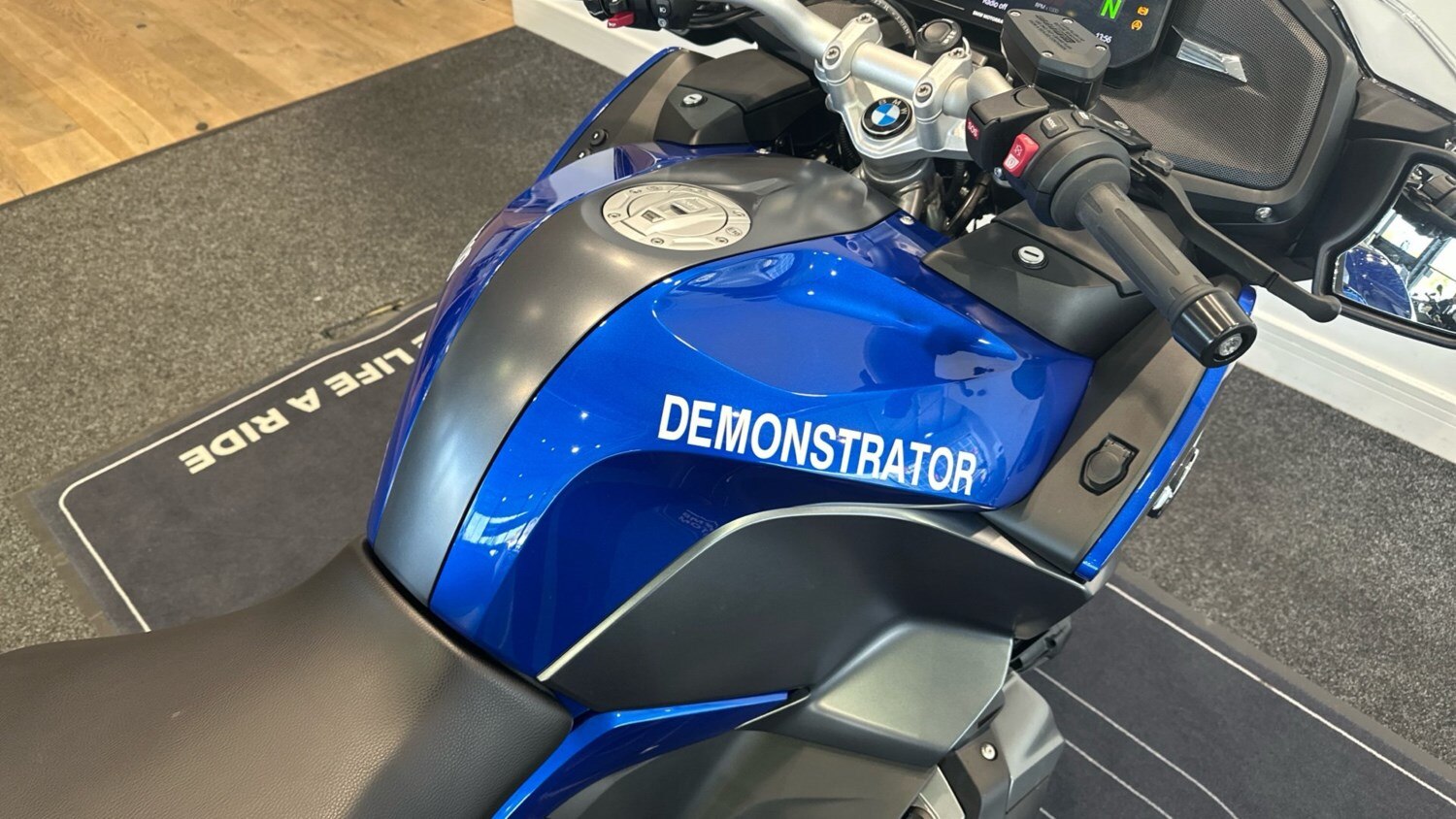 2024 BMW R1250 BMW R1250 RT LE TOURER Petrol Manual - Picture 20 of 24