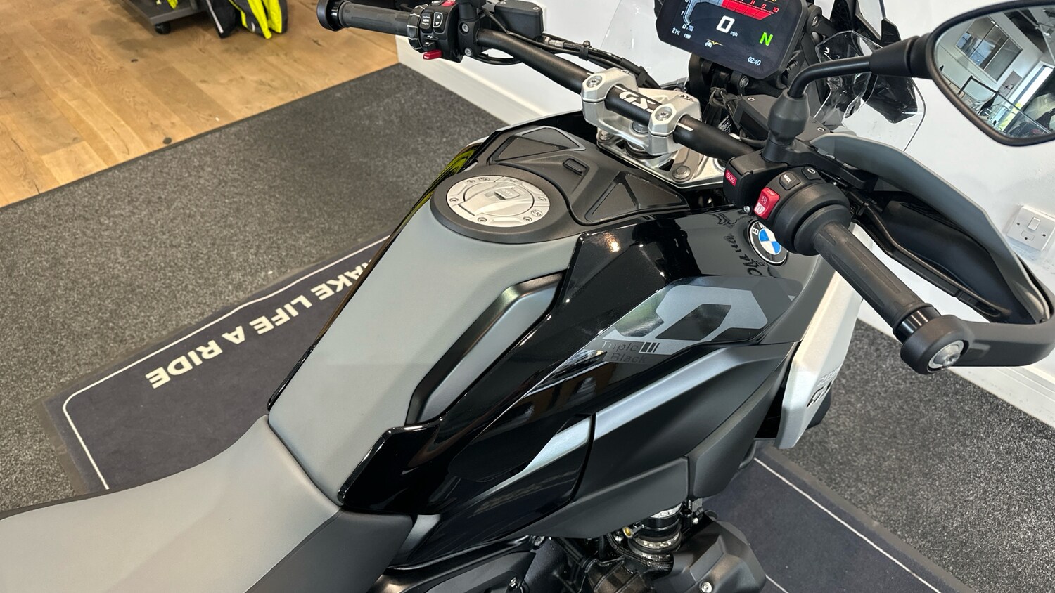 2023 BMW R1300 24 Model Year BMW R1300 GS TE DUEL Petrol Manual - Picture 13 of 24