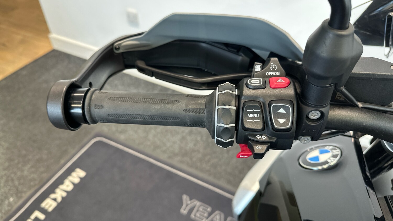 2023 BMW R1300 24 Model Year BMW R1300 GS TE DUEL Petrol Manual - Picture 16 of 24
