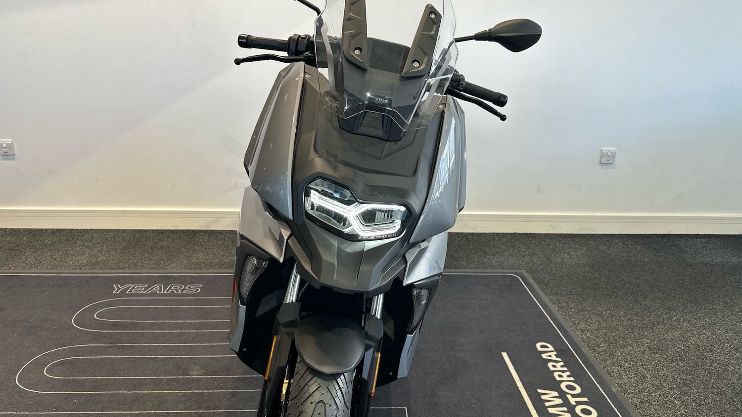 BMW C400
