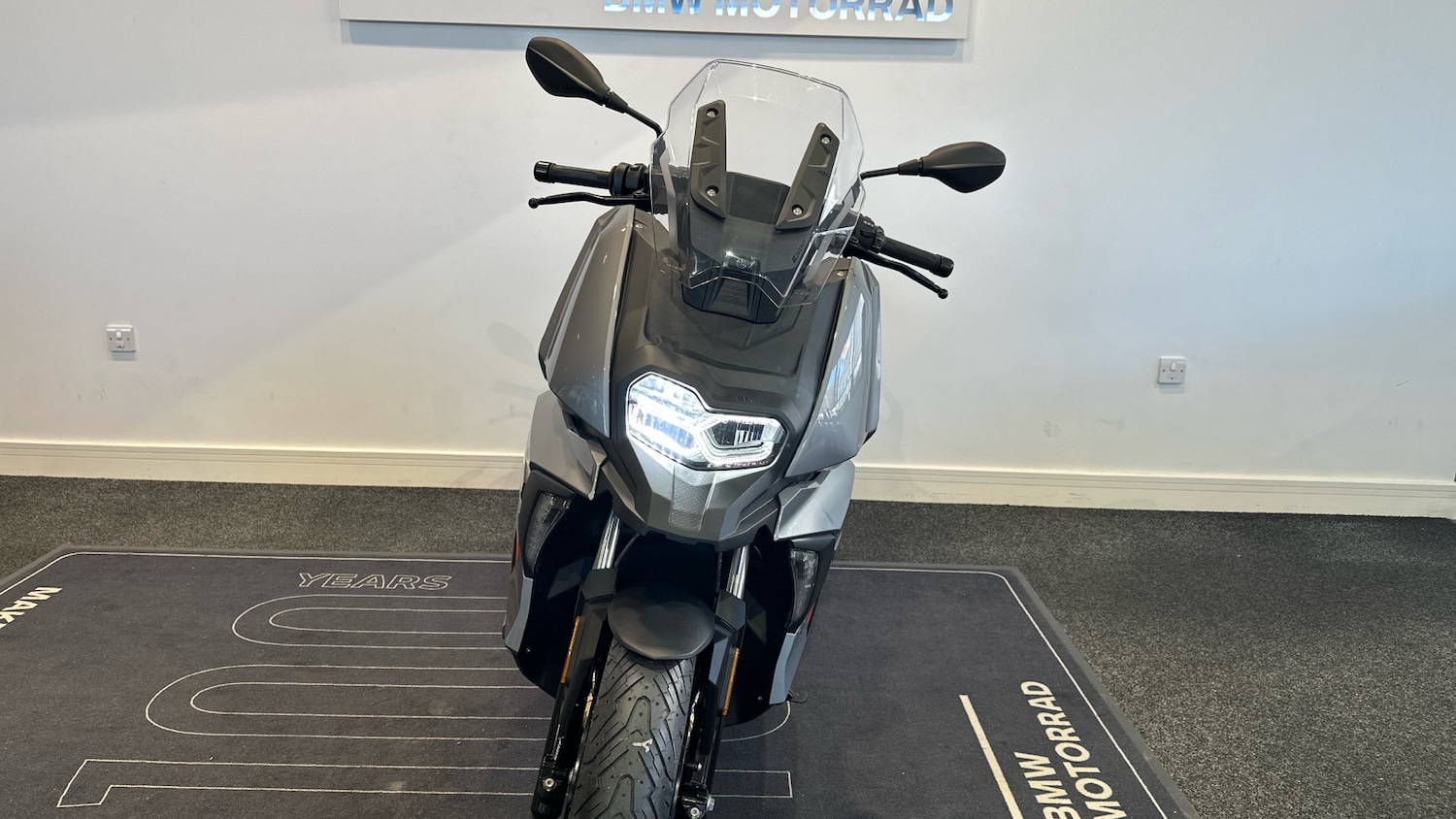 BMW C400