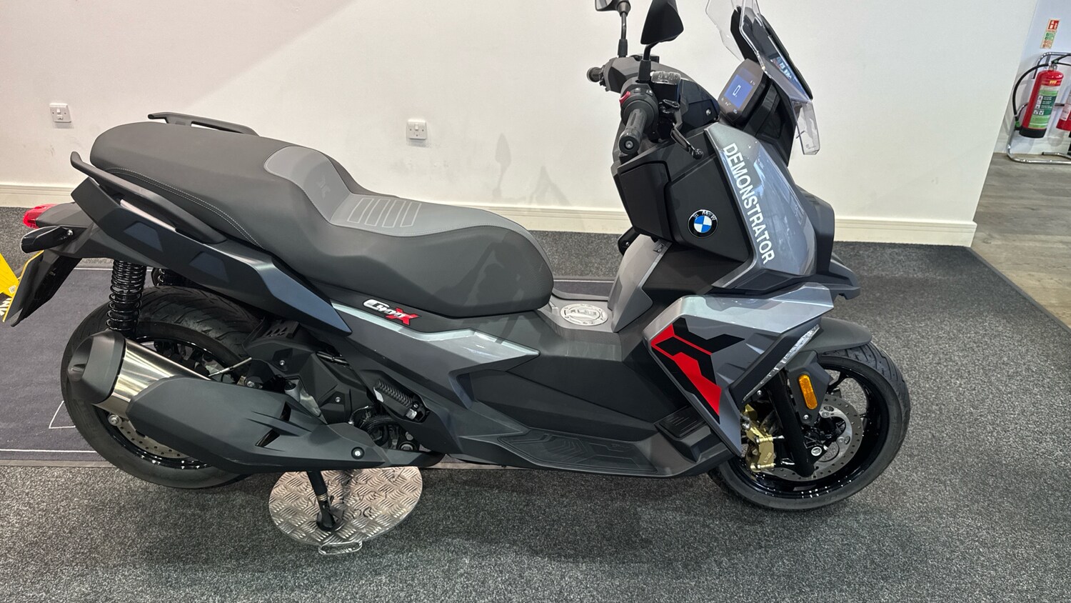 BMW C400