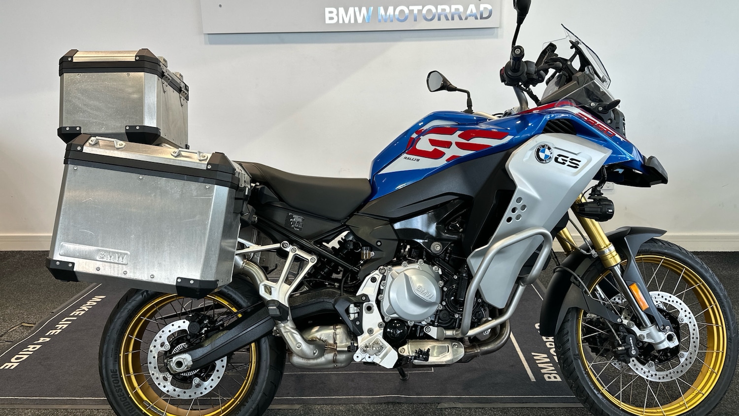 BMW F850