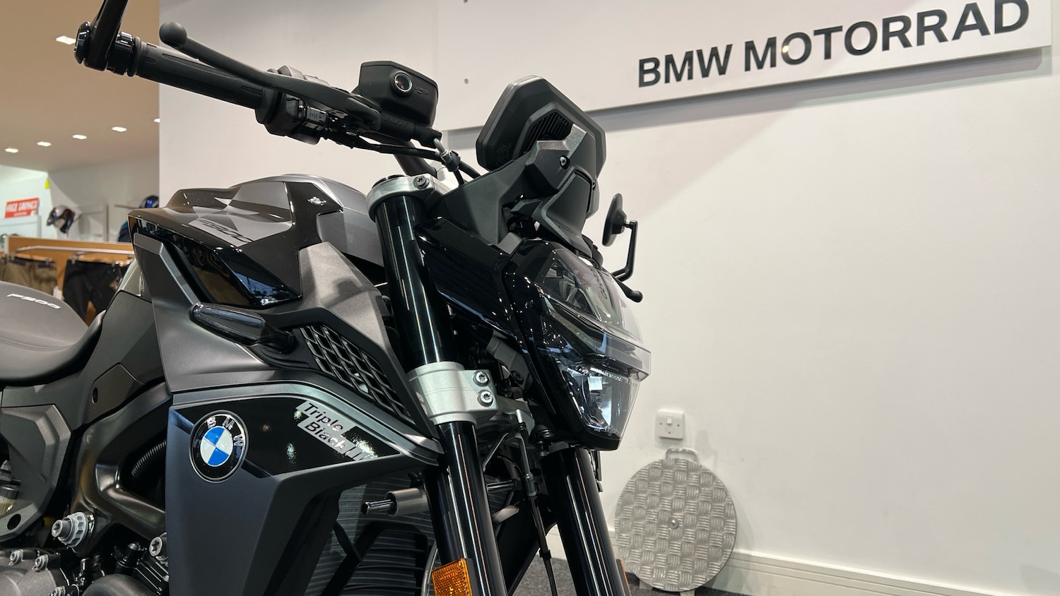 BMW F900