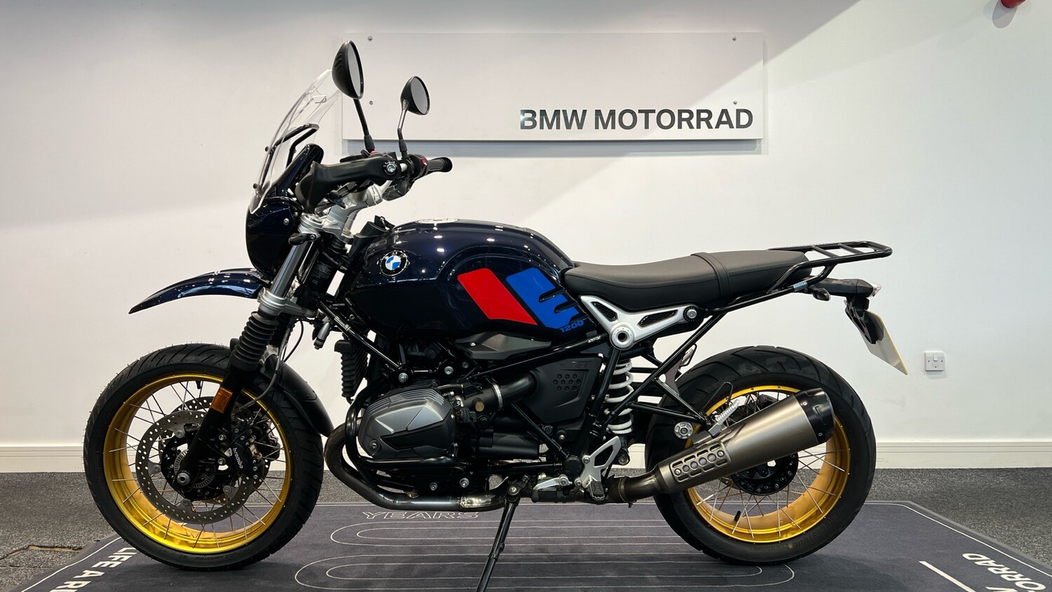 BMW R NINET