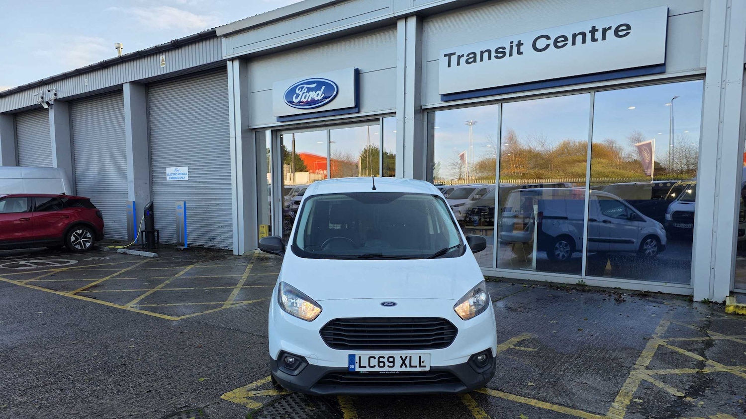 Used Ford Transit Courier 2019 for sale - 76789334: Photo 2