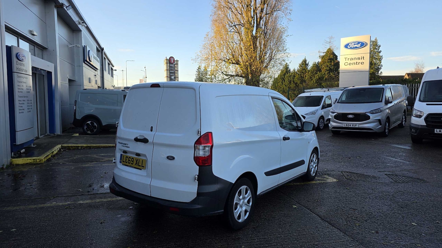 Used Ford Transit Courier 2019 for sale - 76789334: Photo 6